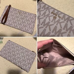 Michael Kors Cream Wristlet Clutch